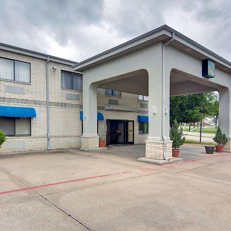 Quality Inn & Suites Grand Prairie Luaran gambar