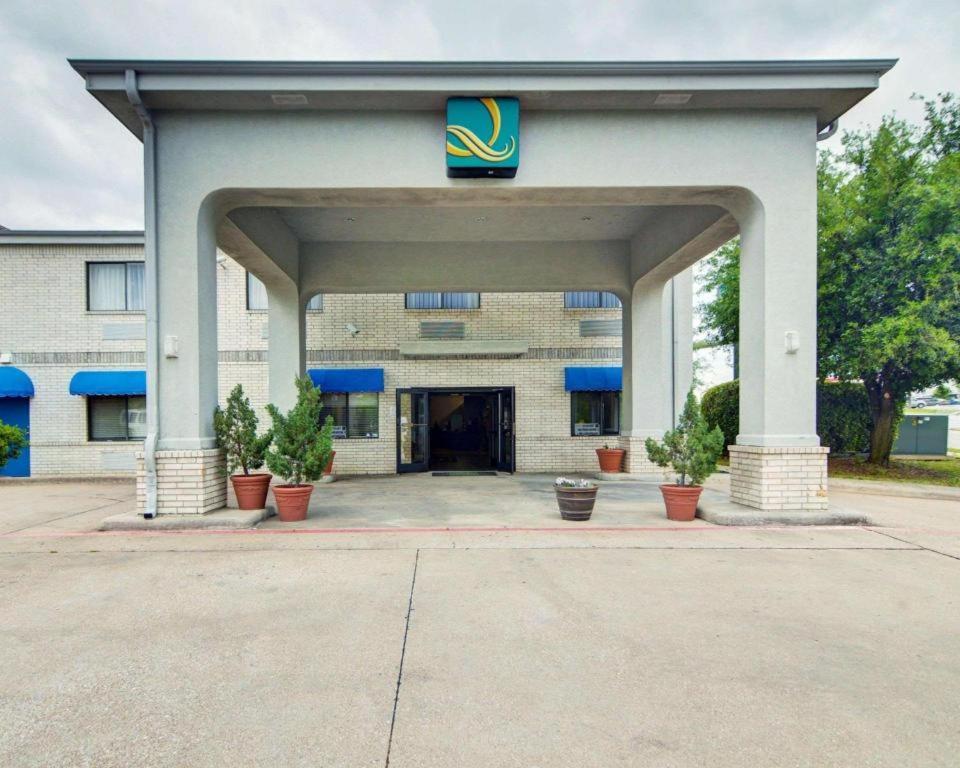 Quality Inn & Suites Grand Prairie Luaran gambar