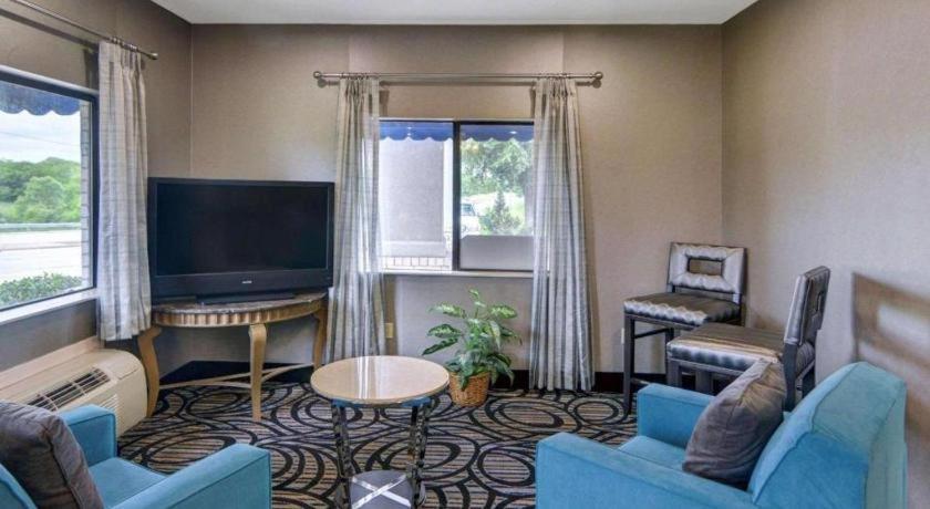 Quality Inn & Suites Grand Prairie Luaran gambar